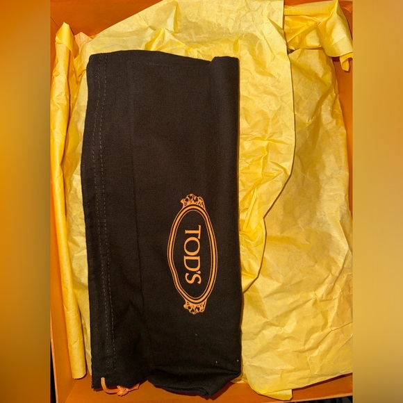 Brand New - Tod’s Orange Shearling Wedge ankle boots - Picture 6 of 7